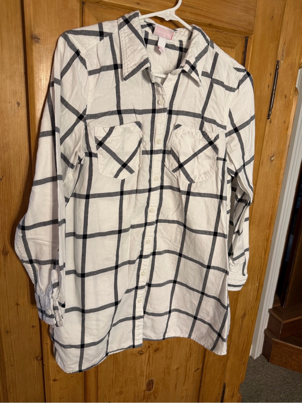Isabel Maternity Flannel by Ingrid & Isabel White w/Black Plaid Sz Medium